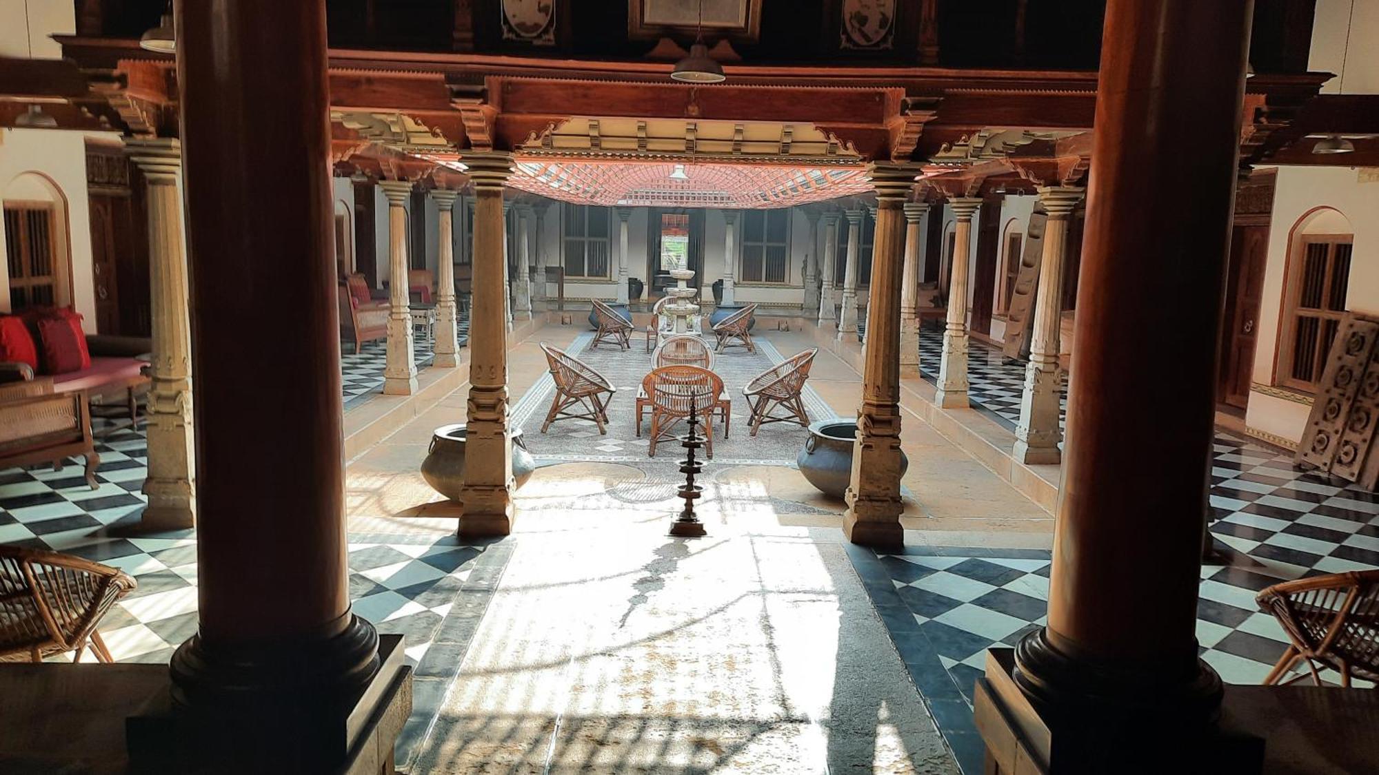 Saratha Vilas Chettinad Kānādukāttān Bagian luar foto