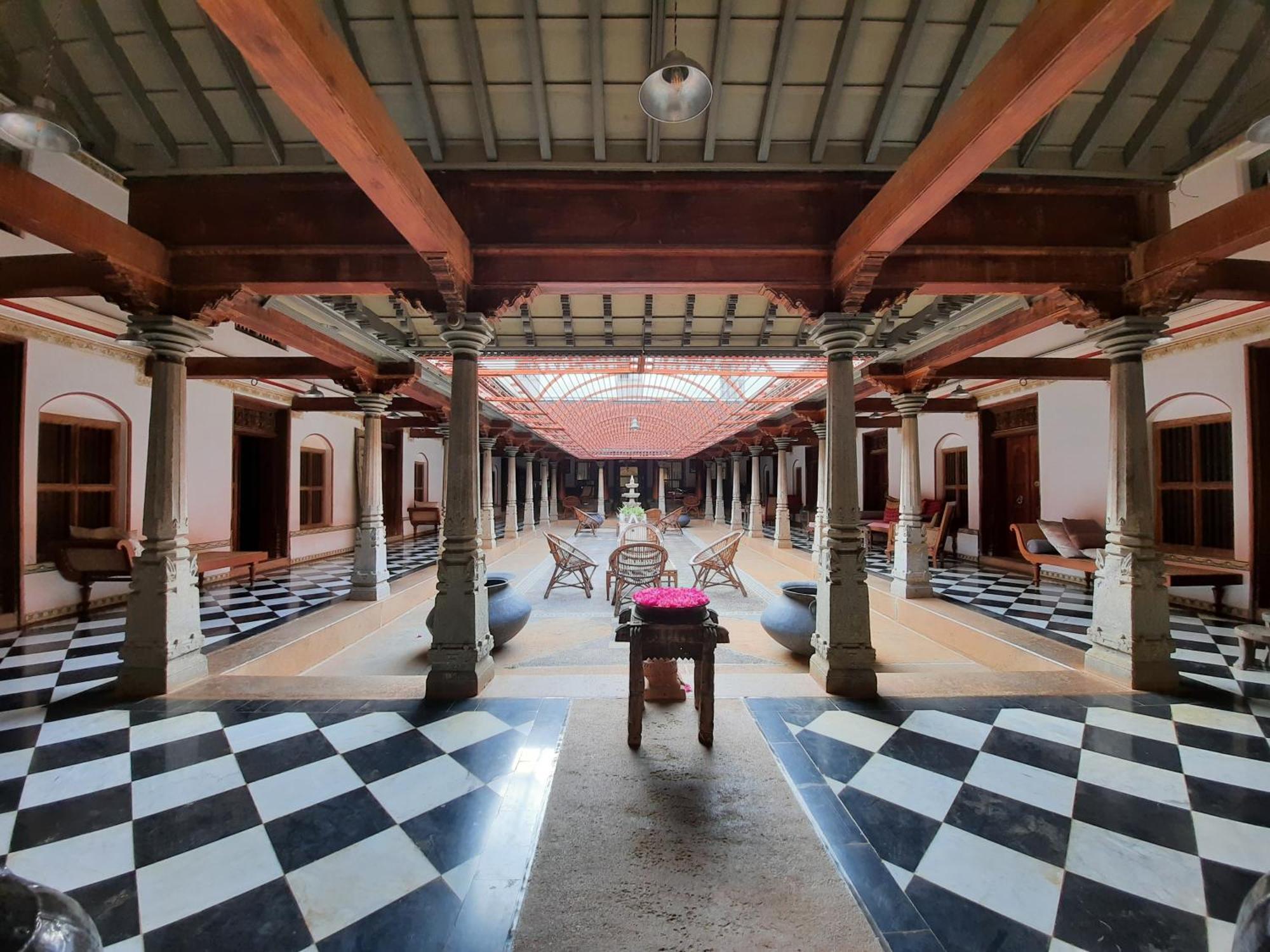 Saratha Vilas Chettinad Kānādukāttān Bagian luar foto
